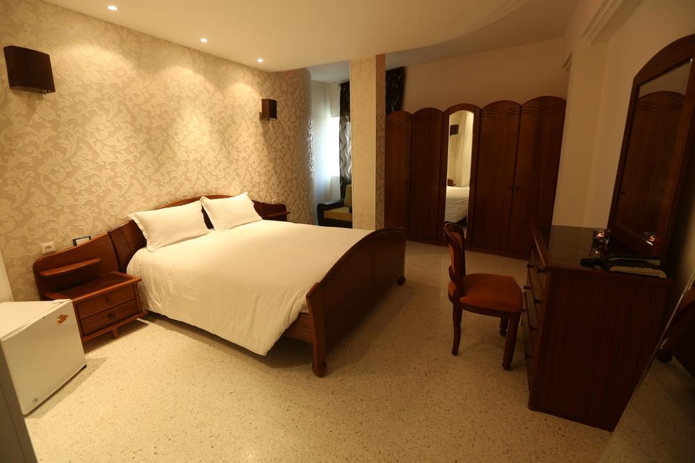Hotel Ksar Dhiafa By Plaza Hotels & Resorts Sidi Bouzid Exterior foto
